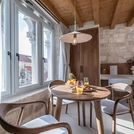 Forkira Luxury Hvar דירה *