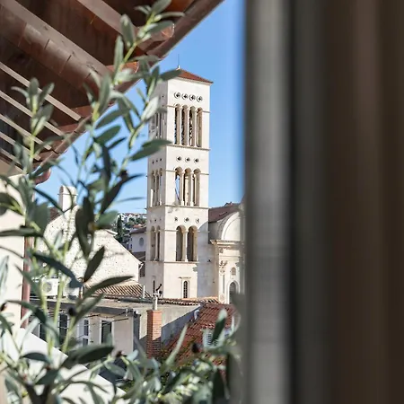 Forkira Luxury Hvar חוואר