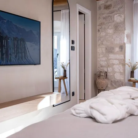 Forkira Luxury Hvar חוואר