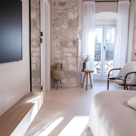 Forkira Luxury Hvar * חוואר
