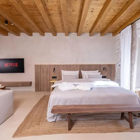 Forkira Luxury Hvar * חוואר